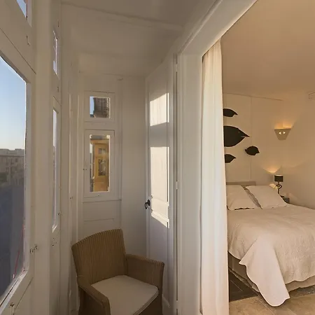 فندق مبيت وإفطار The Snop House 4*