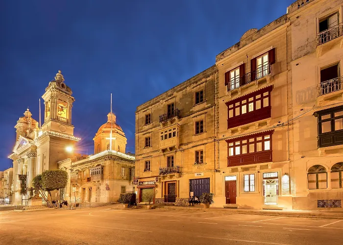 The Snop House Bed & Breakfast 4*