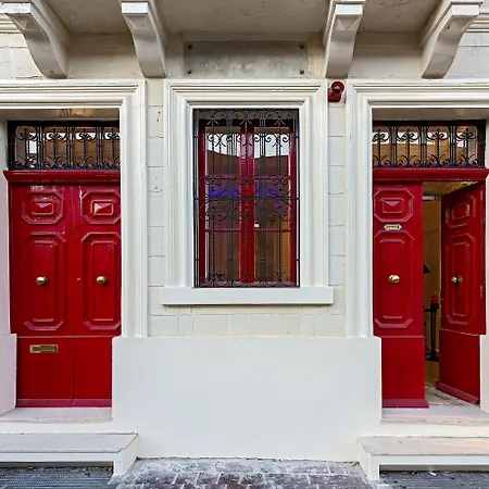 The Snop House 4*