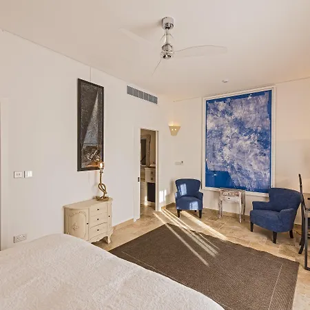 The Snop House Senglea