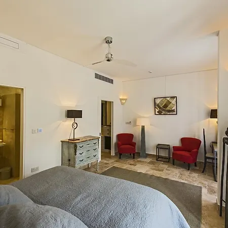 The Snop House Bed & Breakfast