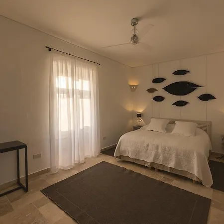 The Snop House Panzió Senglea