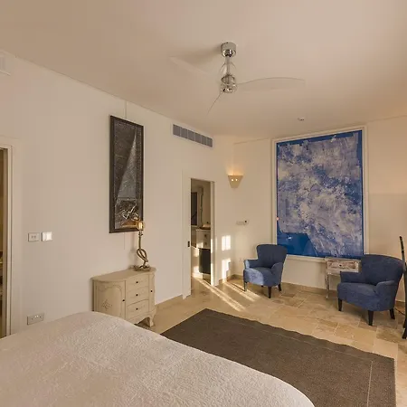 The Snop House Senglea