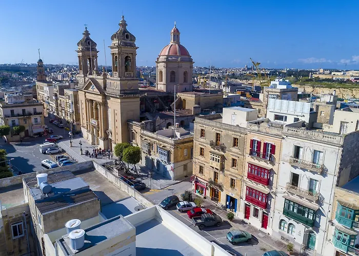 The Snop House Bed & Breakfast 4*