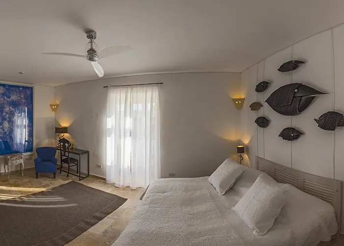 The Snop House Bed & Breakfast 4*